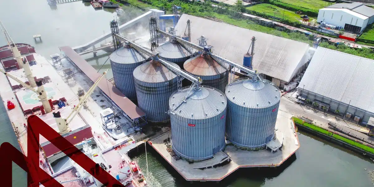 Compas Cascajal dry bulk terminal built by Metalteco